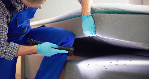 Best Commercial Pest Control Services  in Ly Lake, IL
